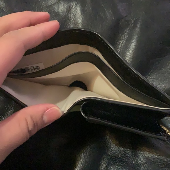 Wallet - Picture 4 of 5